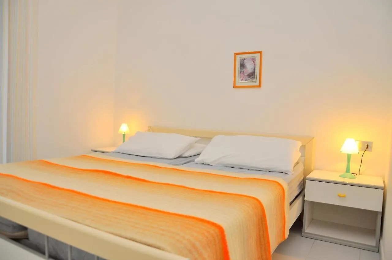 Condominio Tucano Bibione Lägenhet