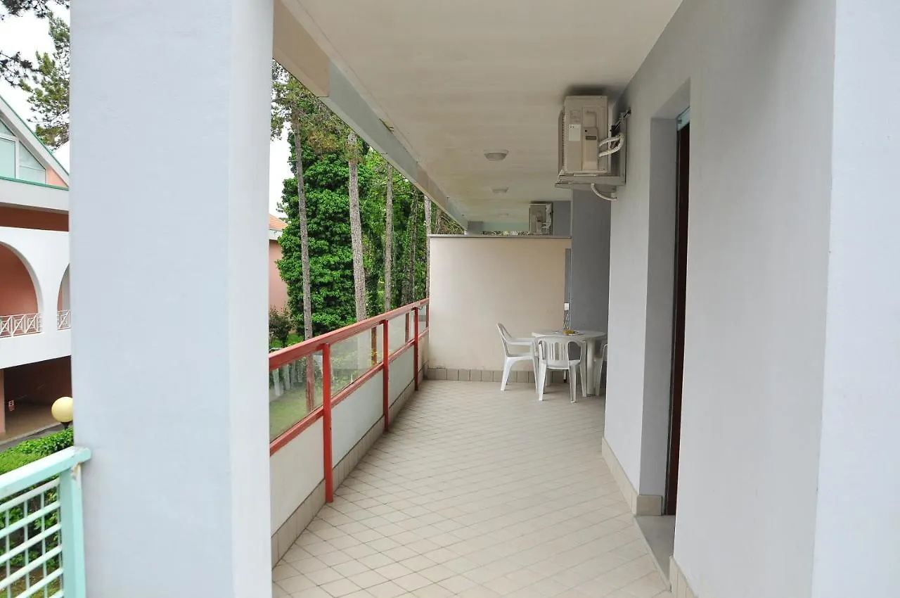 Condominio Tucano Bibione Lägenhet