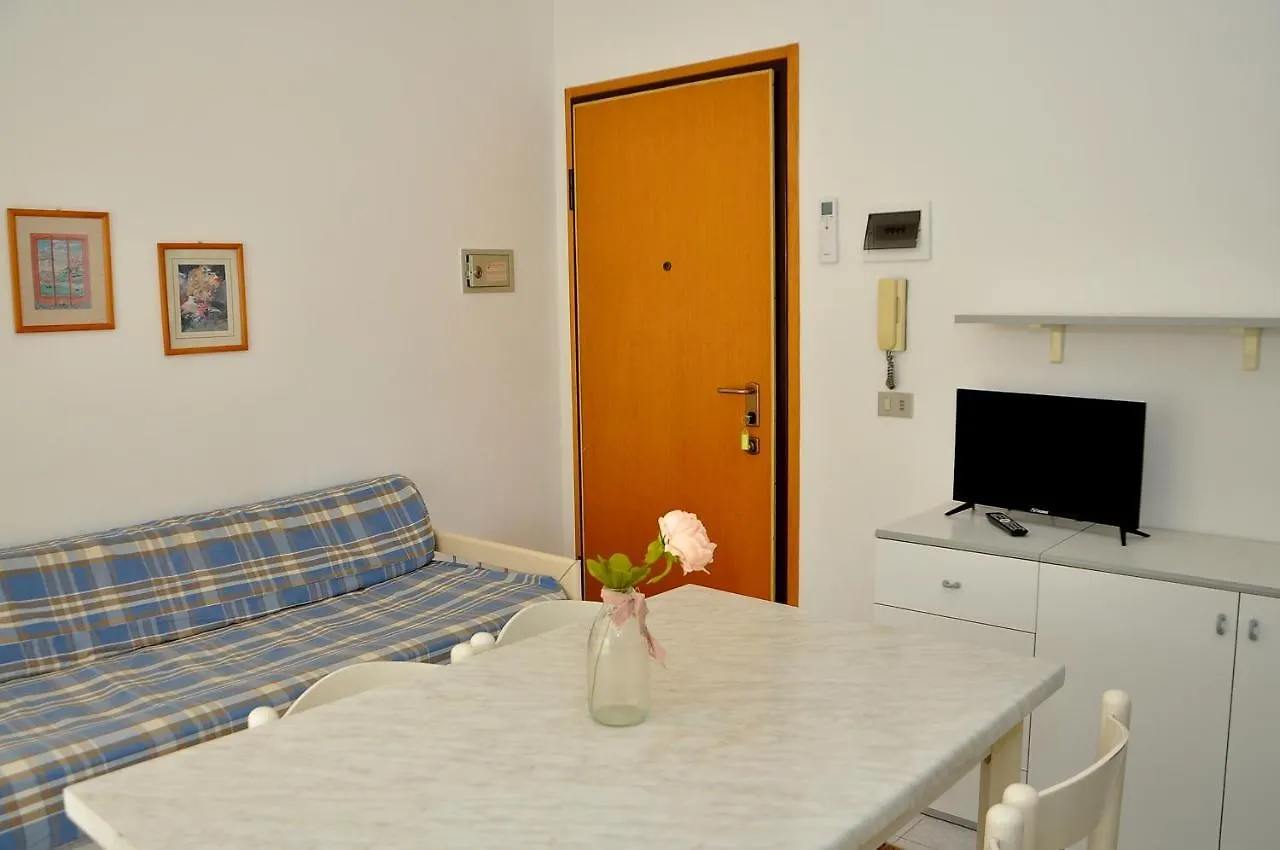 Condominio Tucano Bibione Lägenhet